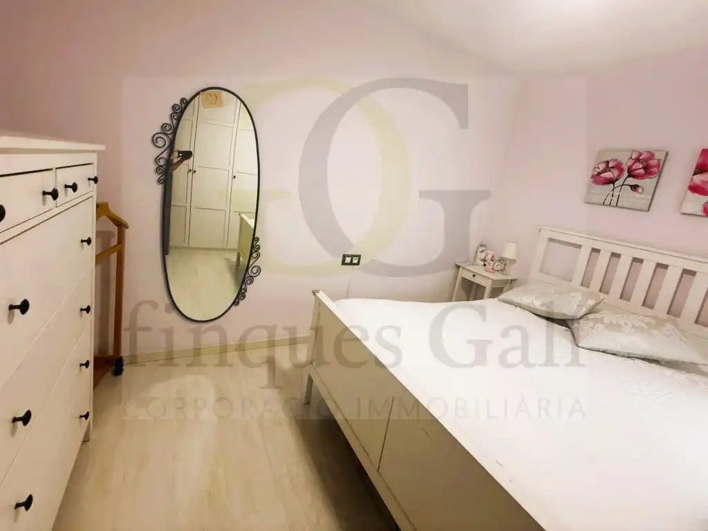Habitación de Ático en venta en Manresa con Aire acondicionado, Horno y Balcón