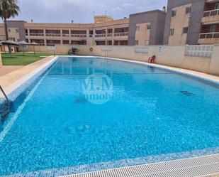Piscina de Pis en venda en Roquetas de Mar amb Terrassa, Moblat i Piscina comunitària