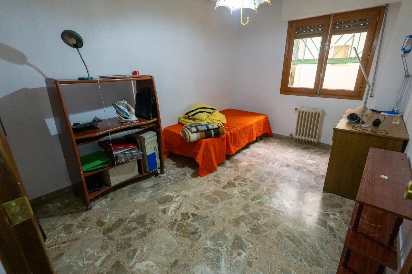 Habitación de Piso en venta en Ibi con Calefacción, Terraza y Trastero