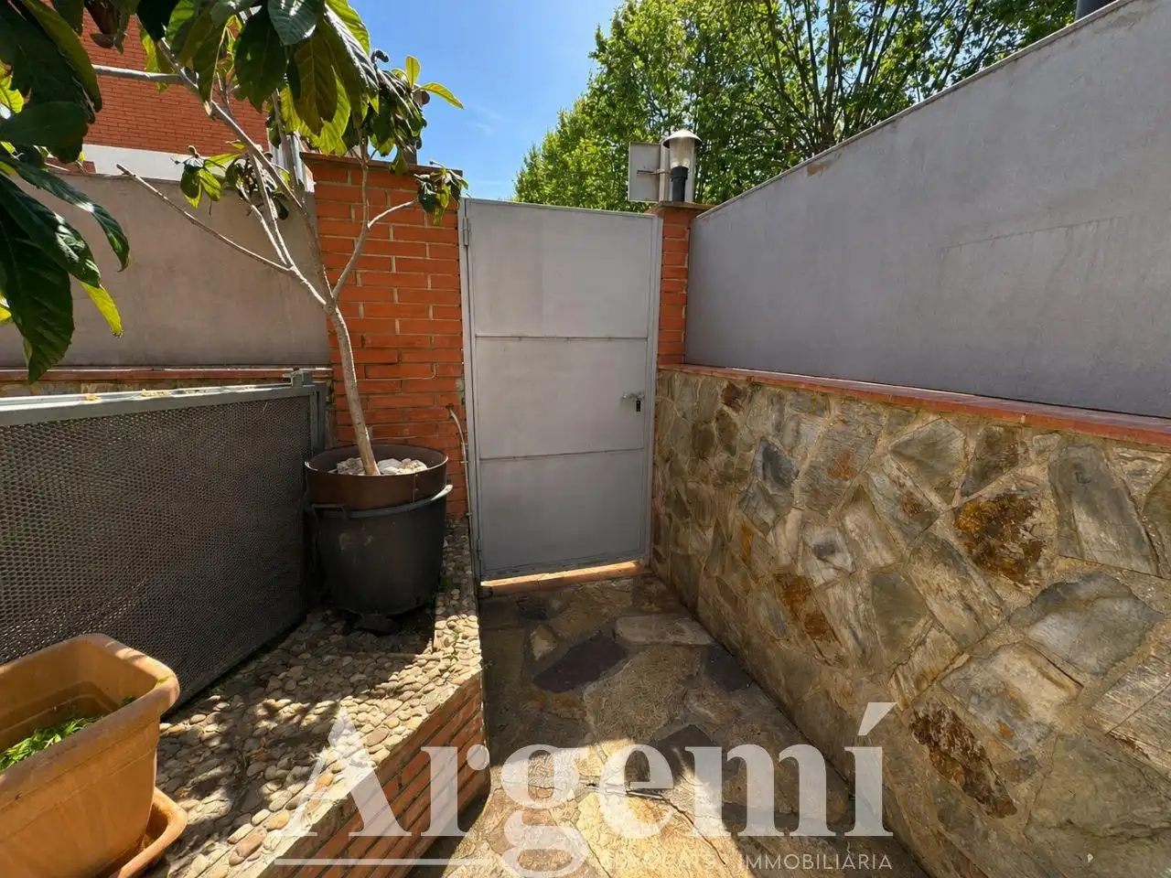 Jardín de Casa adosada en venta en Palau-solità i Plegamans con Calefacción, Jardín privado y Trastero