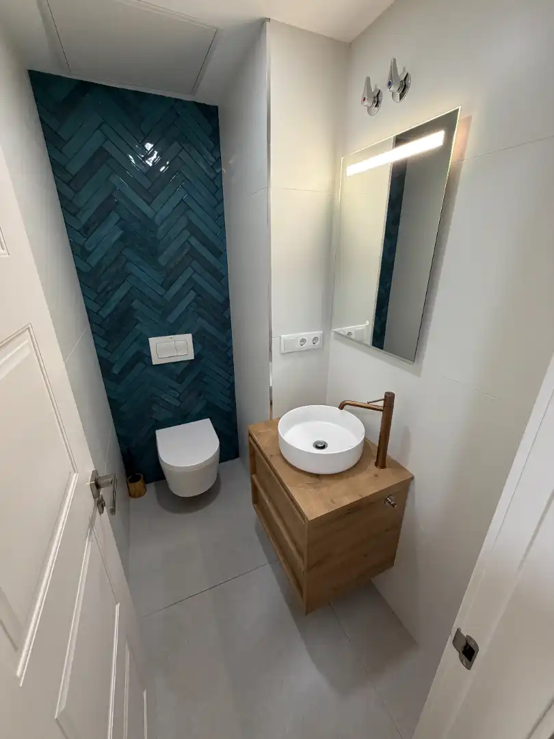 Baño de Piso de alquiler en Valencia con Amueblado, Horno y Lavadora