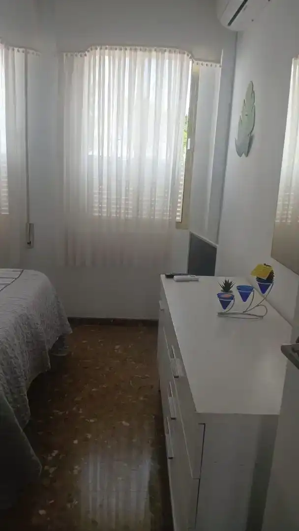 Dormitori de Casa o xalet en venda en Dos Hermanas amb Aire condicionat i Balcó