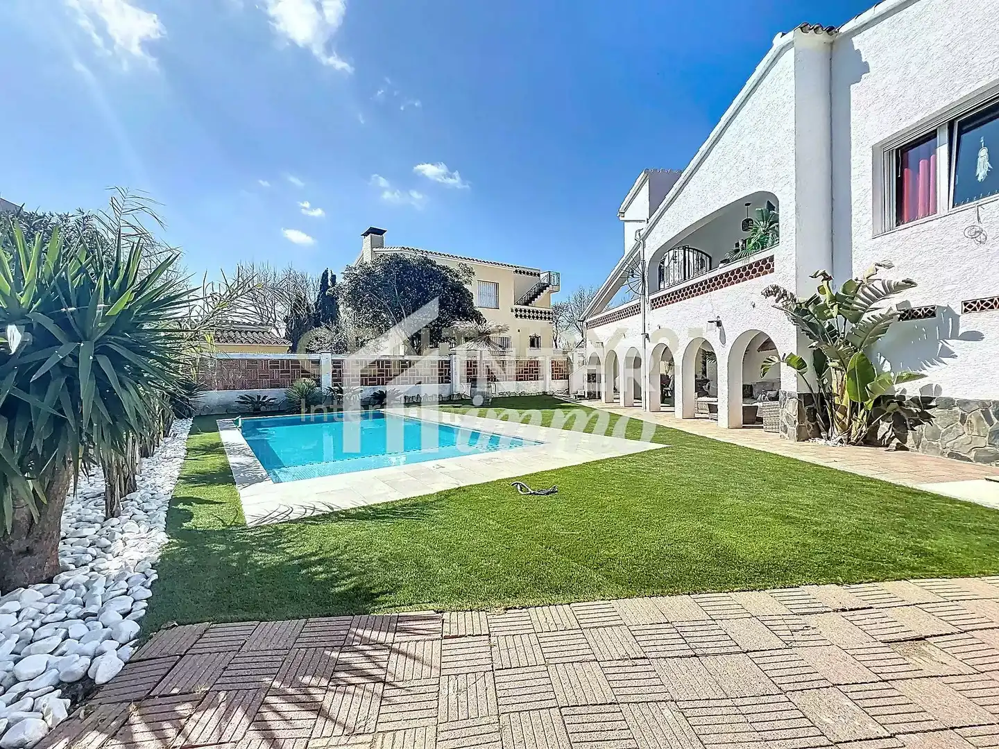Garden of Houses for sale in Empuriabrava  with Private garden and Swimming Pool