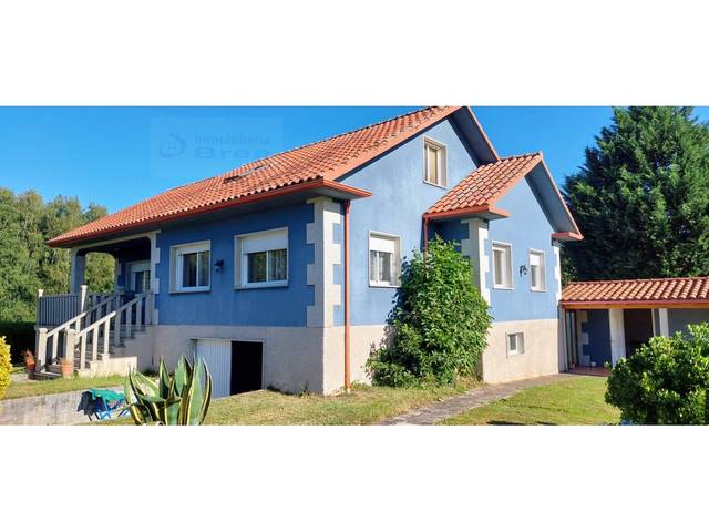 Casa-chalet en Venta en N/A en Lalín