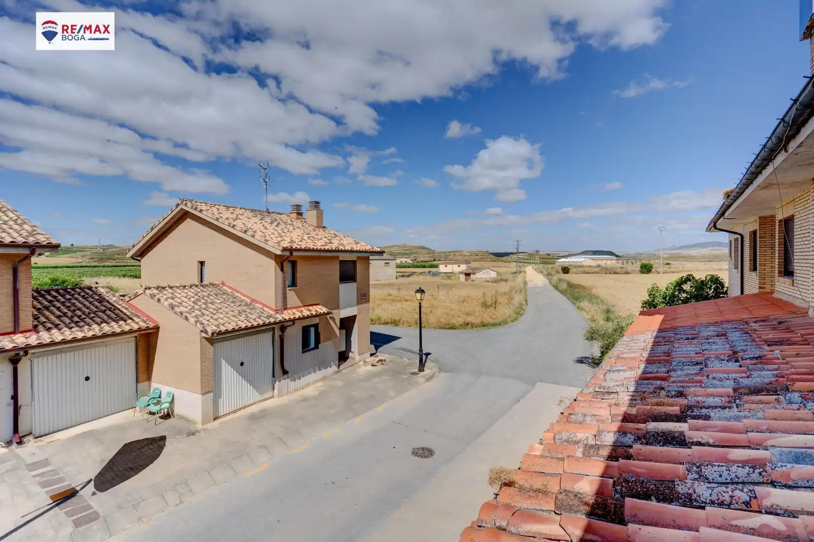 Vista exterior de Edifici en venda en Cuzcurrita de Río Tirón