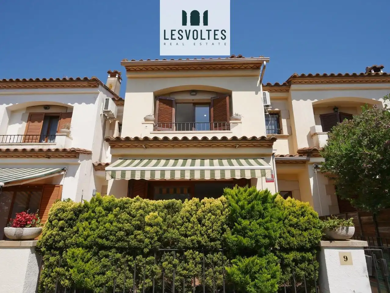 Houses for sale in Nàpols, Avinguda Catalunya