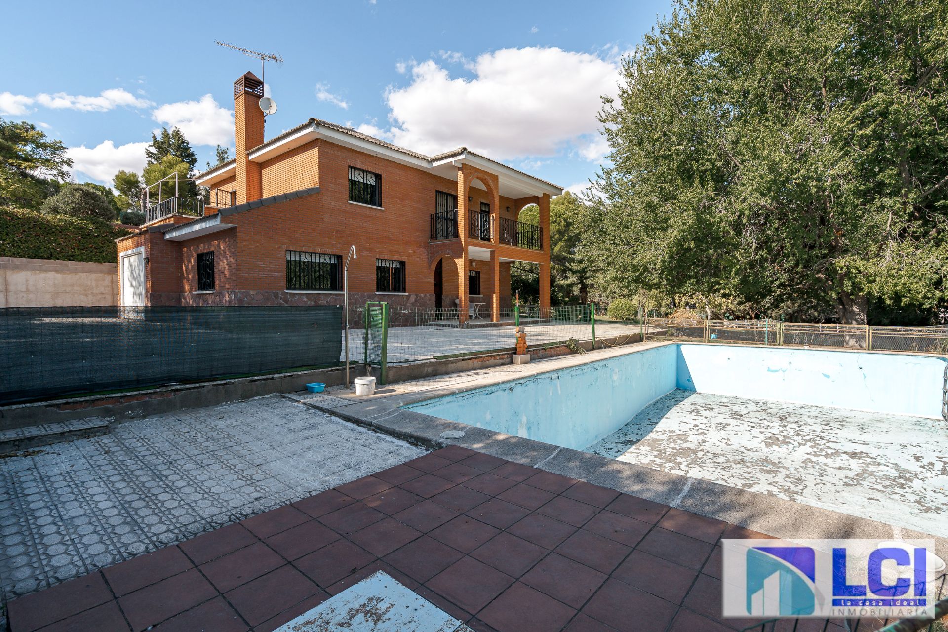 Swimming pool of House or chalet for sale in Villalbilla  with Heating, Private garden and Terrace