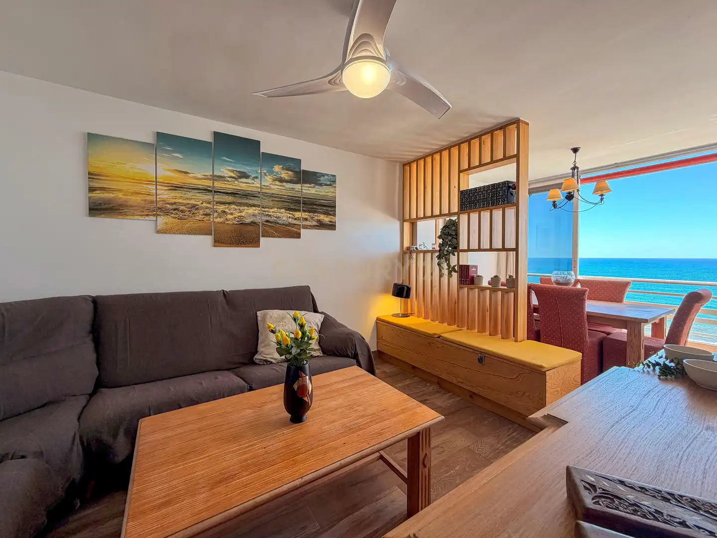Living room of Flat for rent in El Campello  with Air Conditioner, Oven and Washing machine