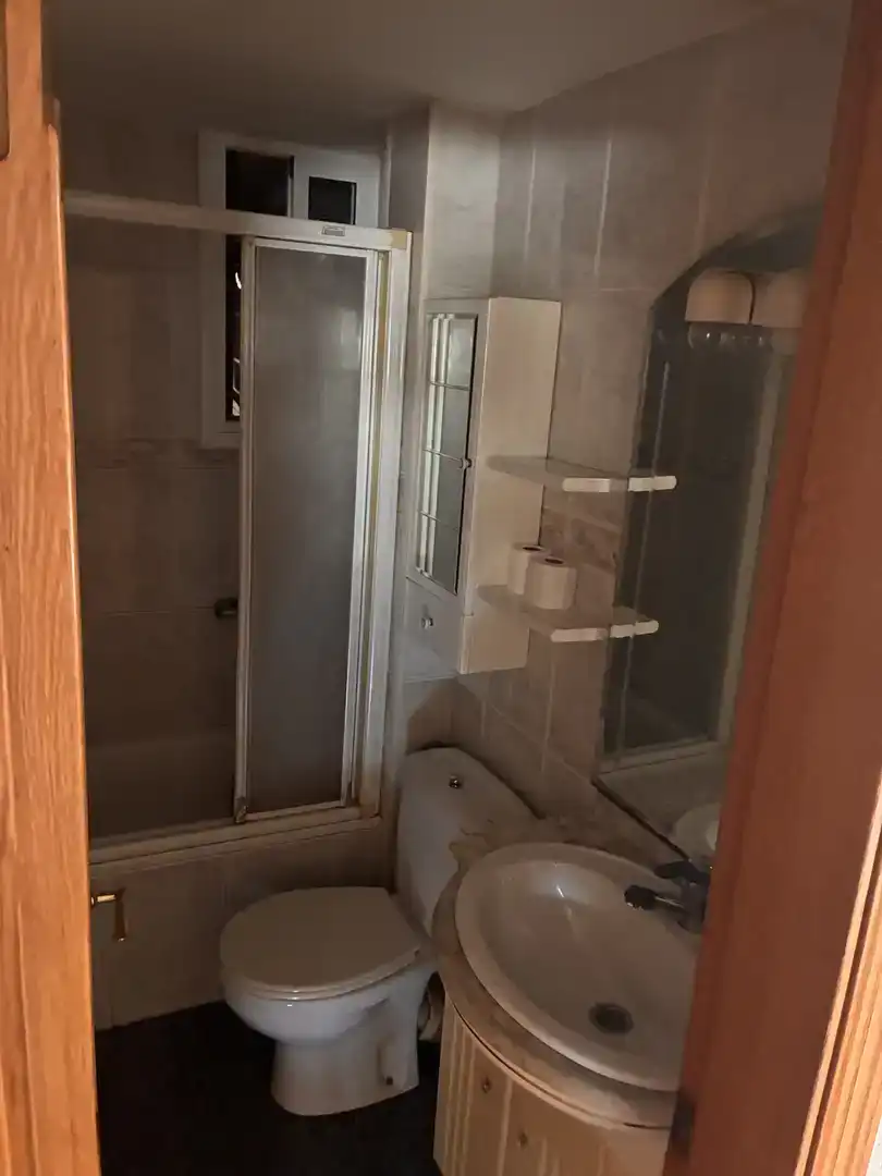 Bany de Pis en venda en Manresa amb Aire condicionat i Balcó