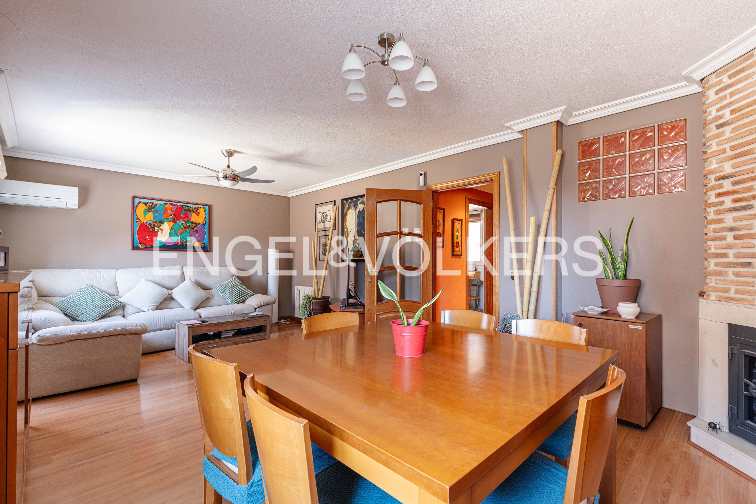 Dining room of Single-family semi-detached for sale in Alcorcón  with Heating, Private garden and Parquet flooring