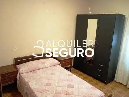 Bedroom of Flat for rent in Vitoria - Gasteiz  with Heating, Terrace and Storage room