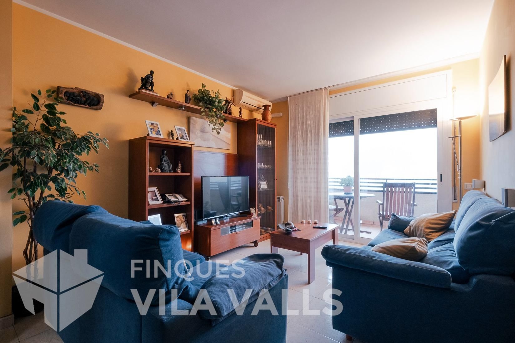 Living room of Flat for sale in Sant Feliu de Codines  with Heating, Private garden and Terrace