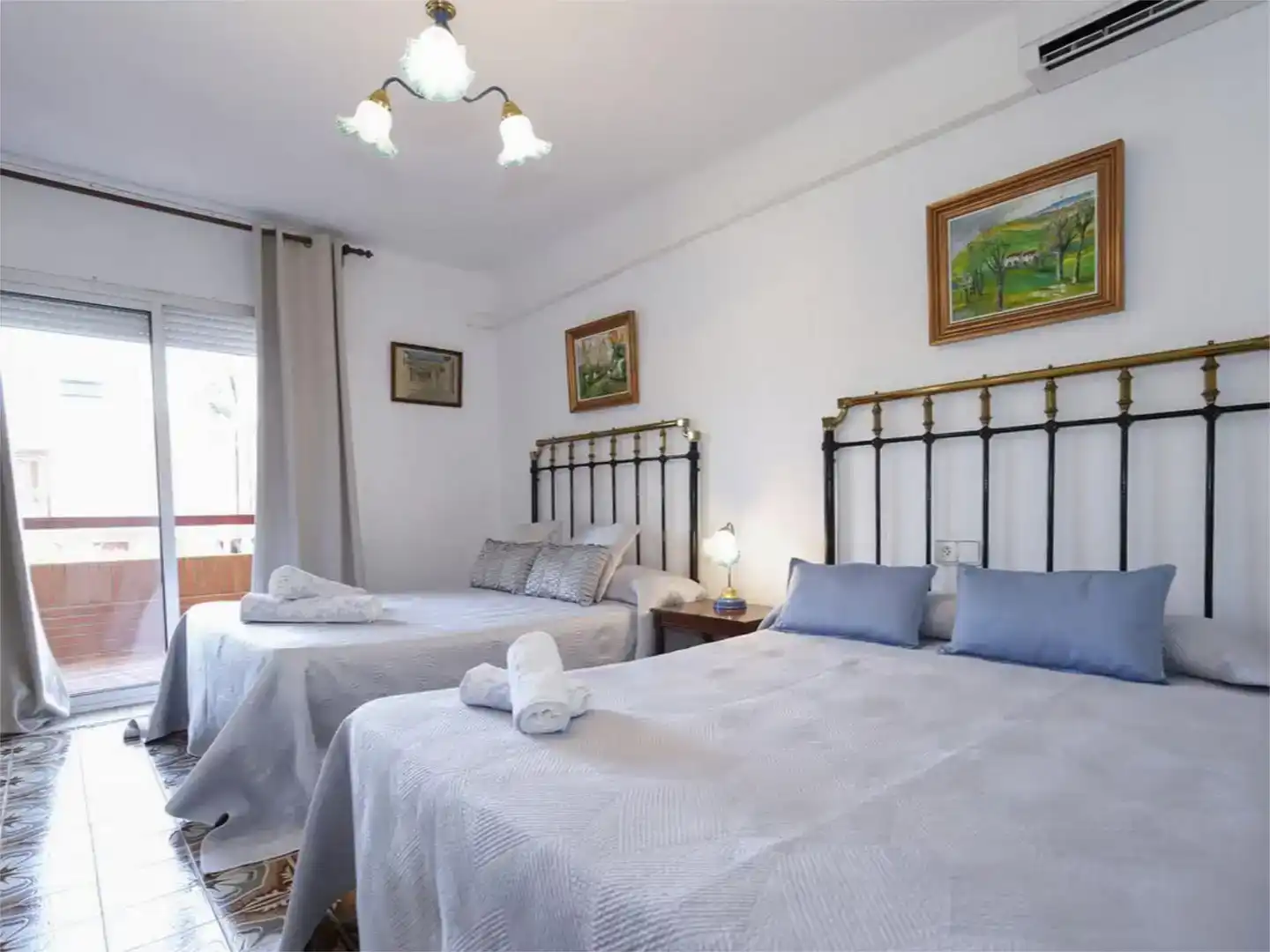 Dormitori de Casa o xalet de lloguer en Salou amb Aire condicionat, Jardí privat i Piscina