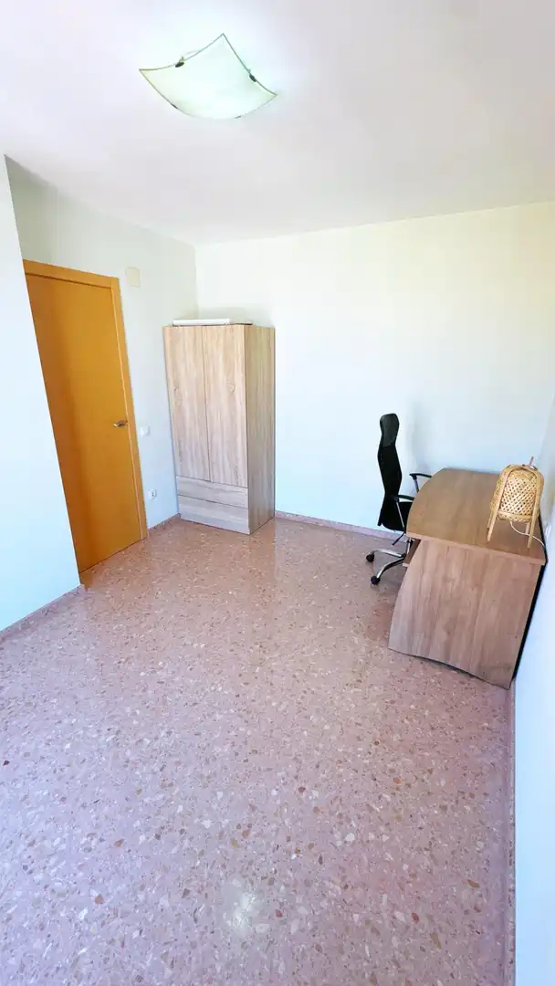 Habitación de Casa adosada en venta en Castelló de Rugat con Aire acondicionado, Calefacción y Jardín privado