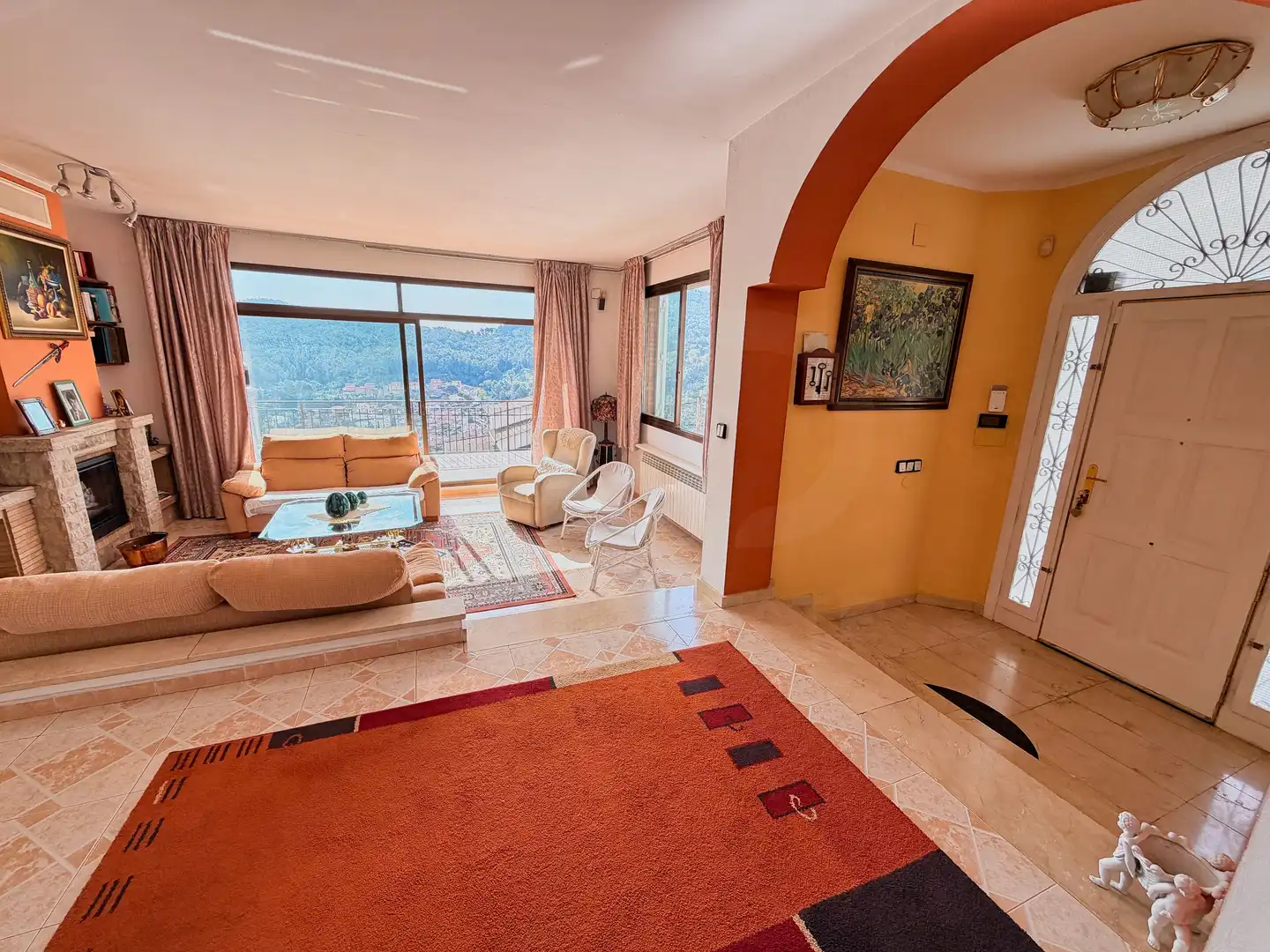 Sala d'estar de Casa o xalet en venda en Vallirana amb Aire condicionat, Calefacció i Terrassa