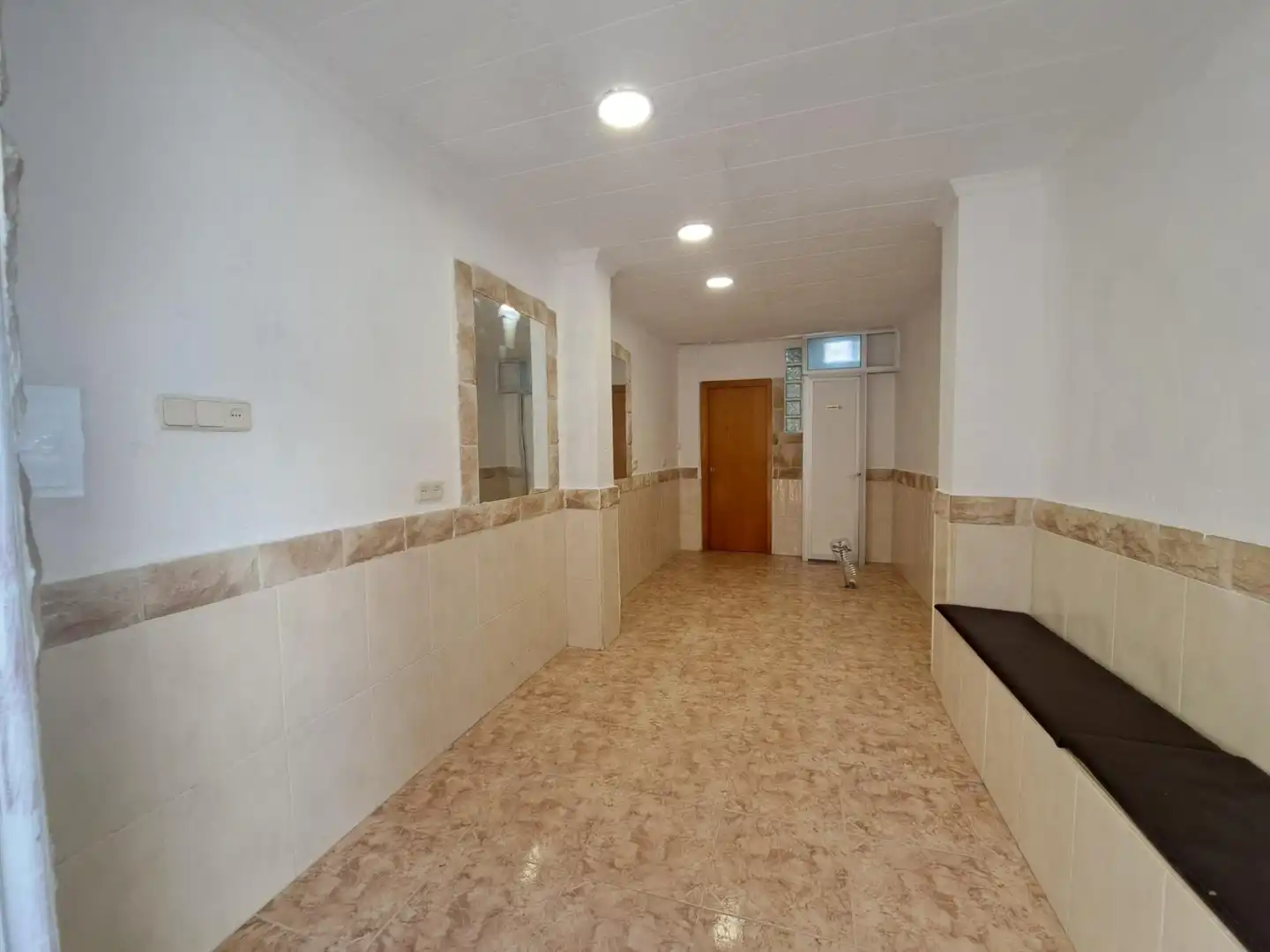 Local comercial de lloguer a Calle del Doctor José González, imagen 3