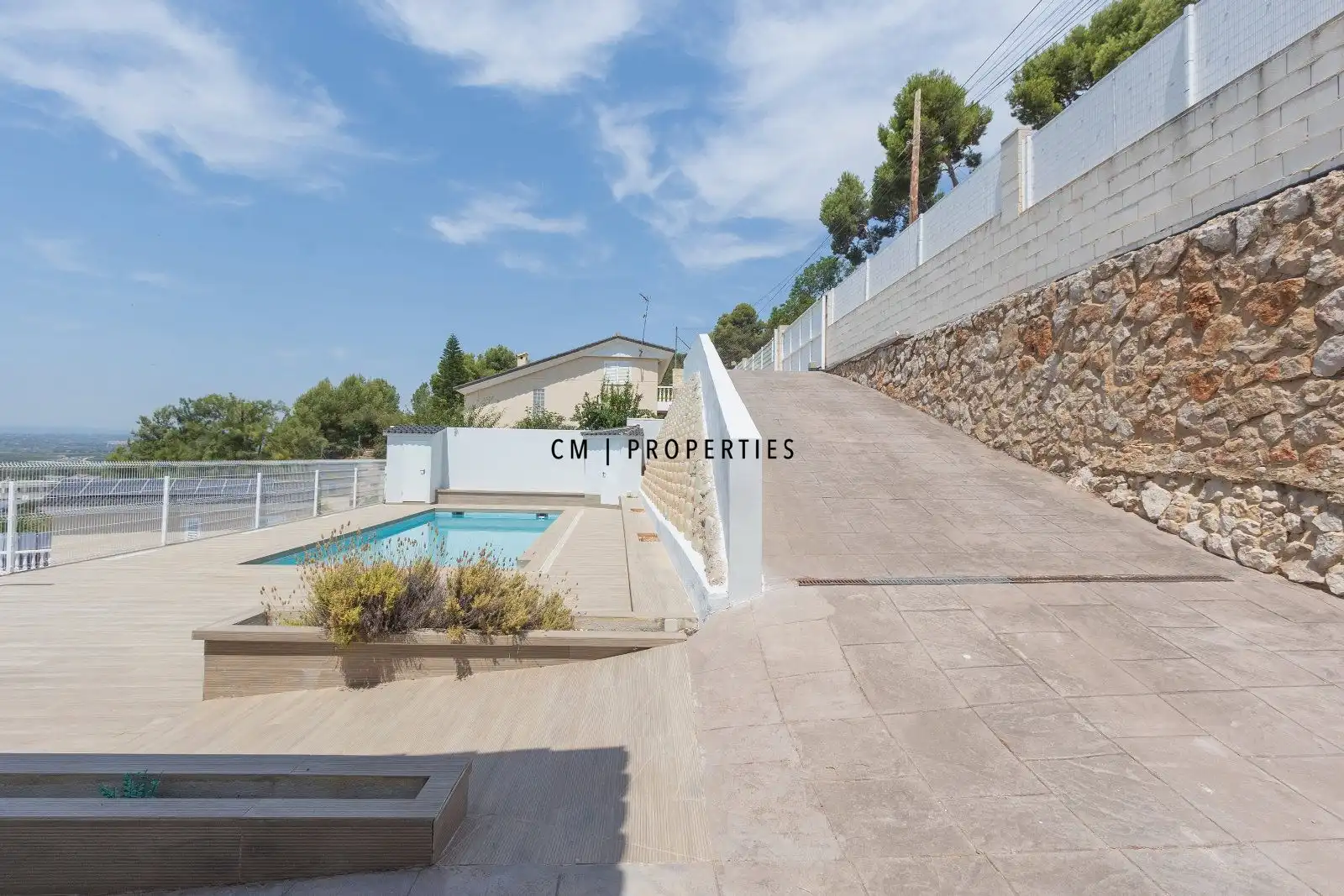 Vista exterior de Casa o xalet en venda en Torrent amb Aire condicionat, Calefacció i Terrassa