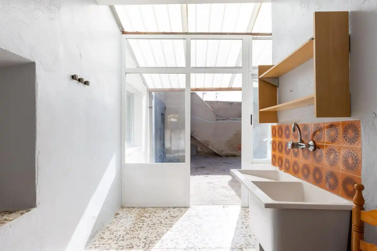 Casa adosada en venta en C. Calvario, Fuenterrobles
