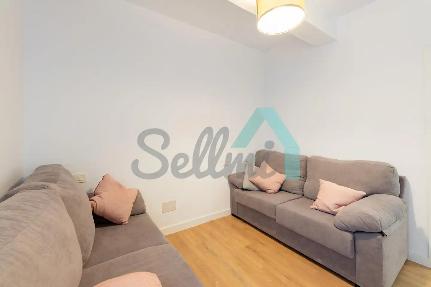 Flat for rent in De Gloria Fuertes, Masip