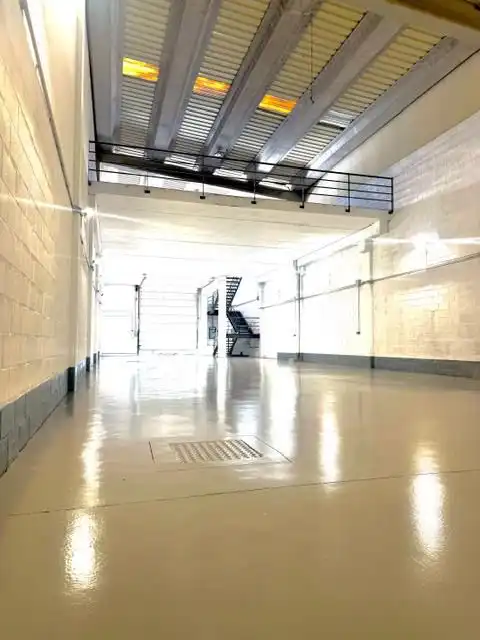Nave industrial de alquiler en Marbella