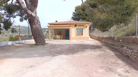 Foto 4 de Finca rústica en venta en Onil, Alicante