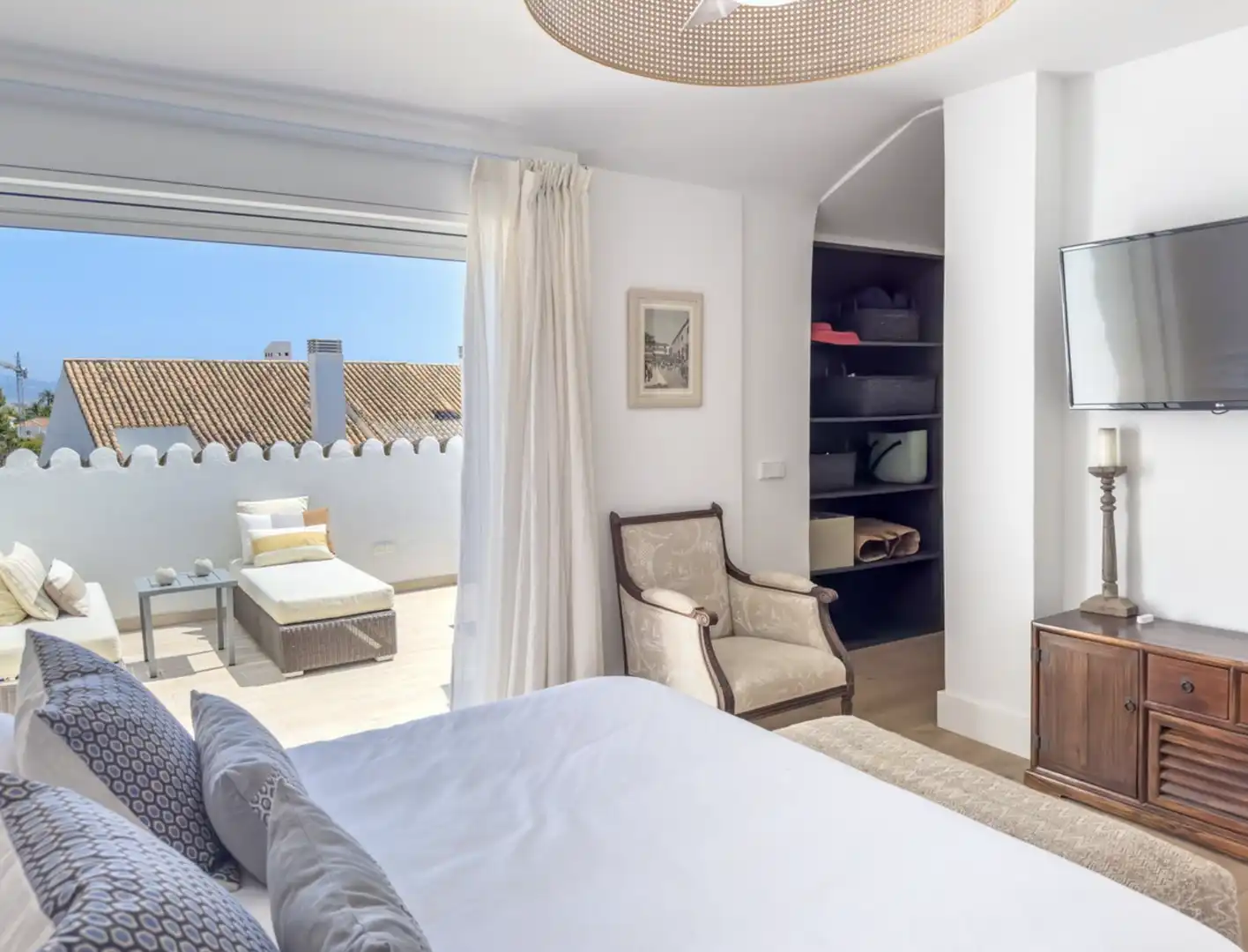 Schlafzimmer von Maisonette zum Verkauf in Marbella mit Klimaanlage, Heizung und Parkett