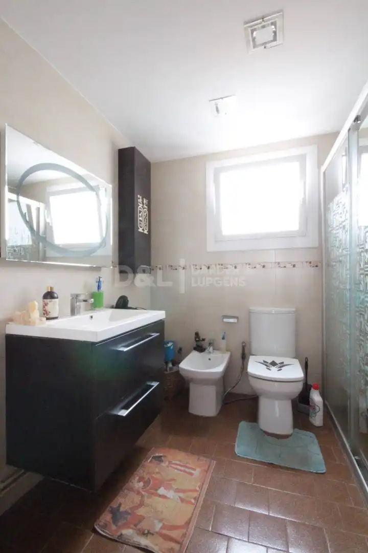 Baño de Ático en venta en Vilanova i la Geltrú con Aire acondicionado, Calefacción y Terraza