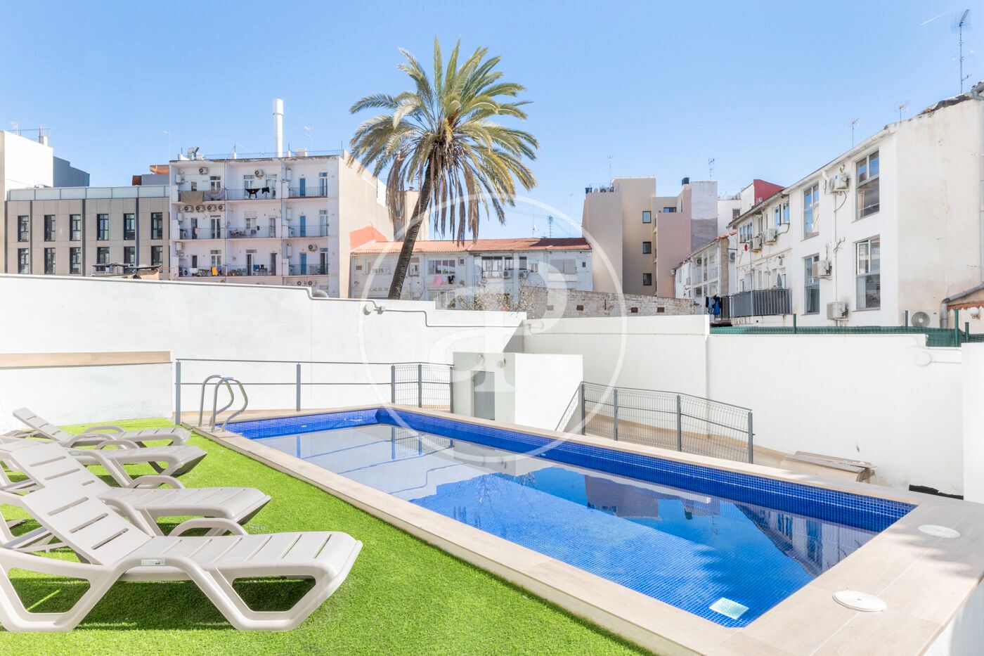 Schwimmbecken von Wohnung zur Miete in  Valencia Capital mit Klimaanlage, Heizung und Privatgarten