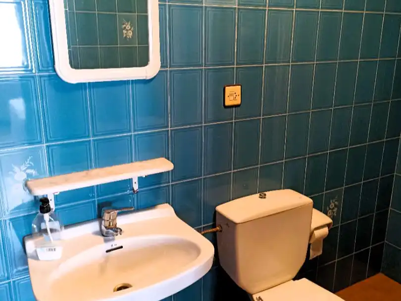 Bathroom of Flat for sale in Navia