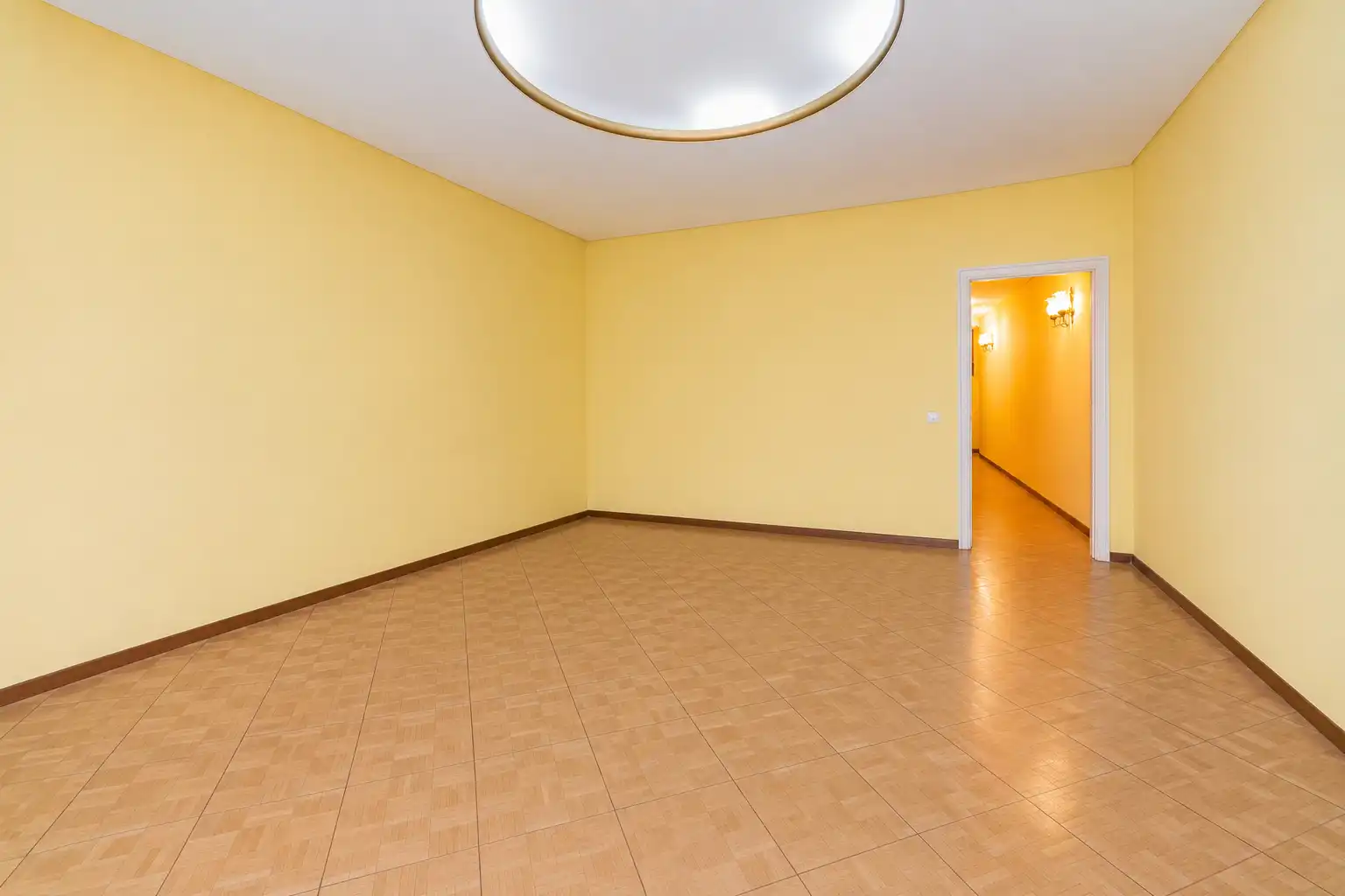 Piso en venta en Madrid con Calefacción y Terraza