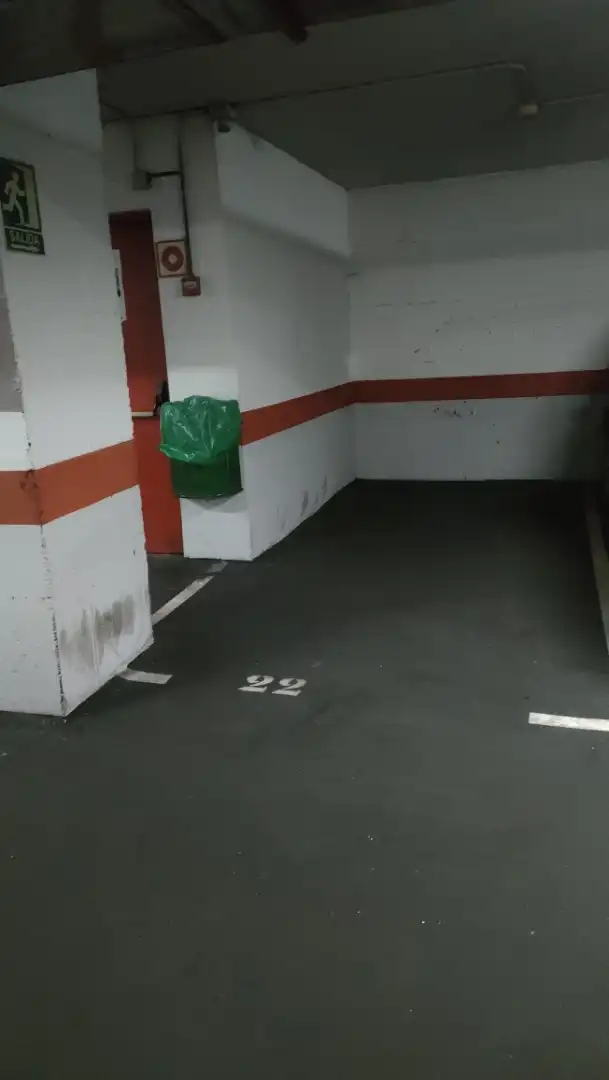 Parkplatz von Garage zum Verkauf in Madrid