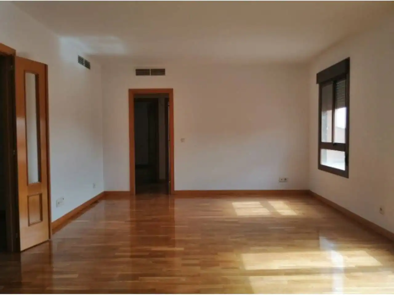 Wohnzimmer von Dachboden zum Verkauf in Getafe mit Klimaanlage, Parkett und Terrasse