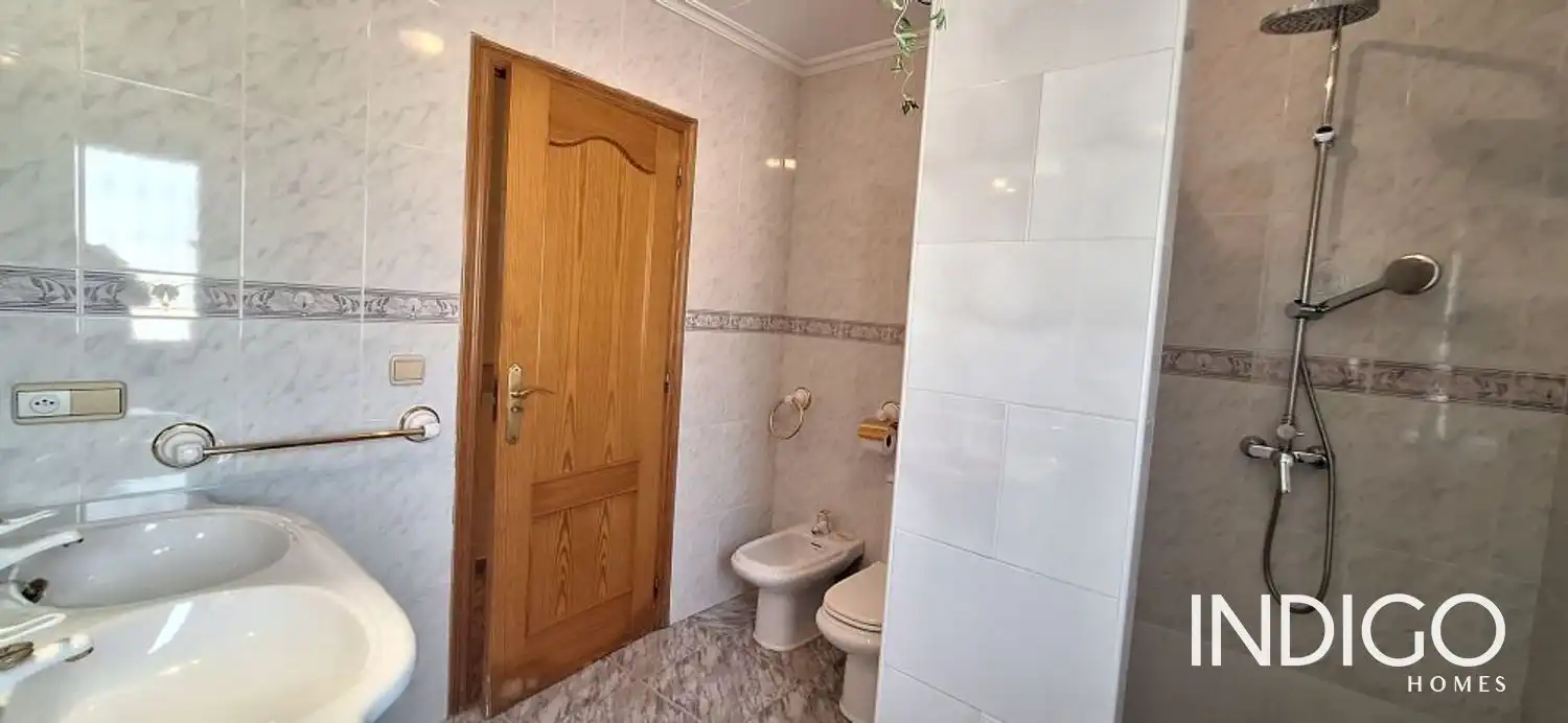 Baño de Casa o chalet en venta en Elche / Elx con Aire acondicionado, Calefacción y Terraza