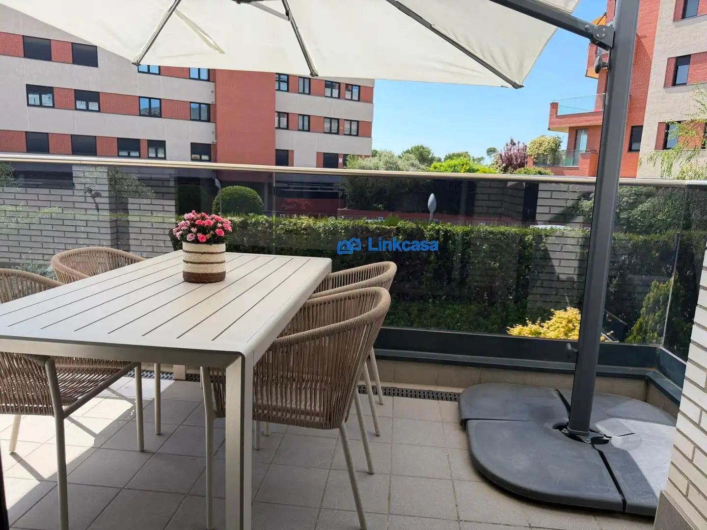 Terrassa de Pis de lloguer en Pozuelo de Alarcón amb Aire condicionat, Calefacció i Jardí privat