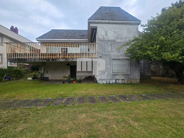Casa-chalet en Venta en Avenida Gran Via en Salgueira - O Castaño