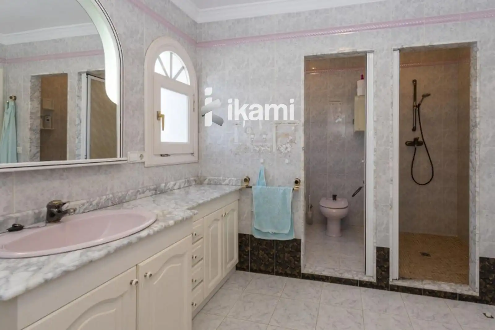 Bathroom of Houses for sale in Dénia  with Air Conditioner, Heating and Terrace