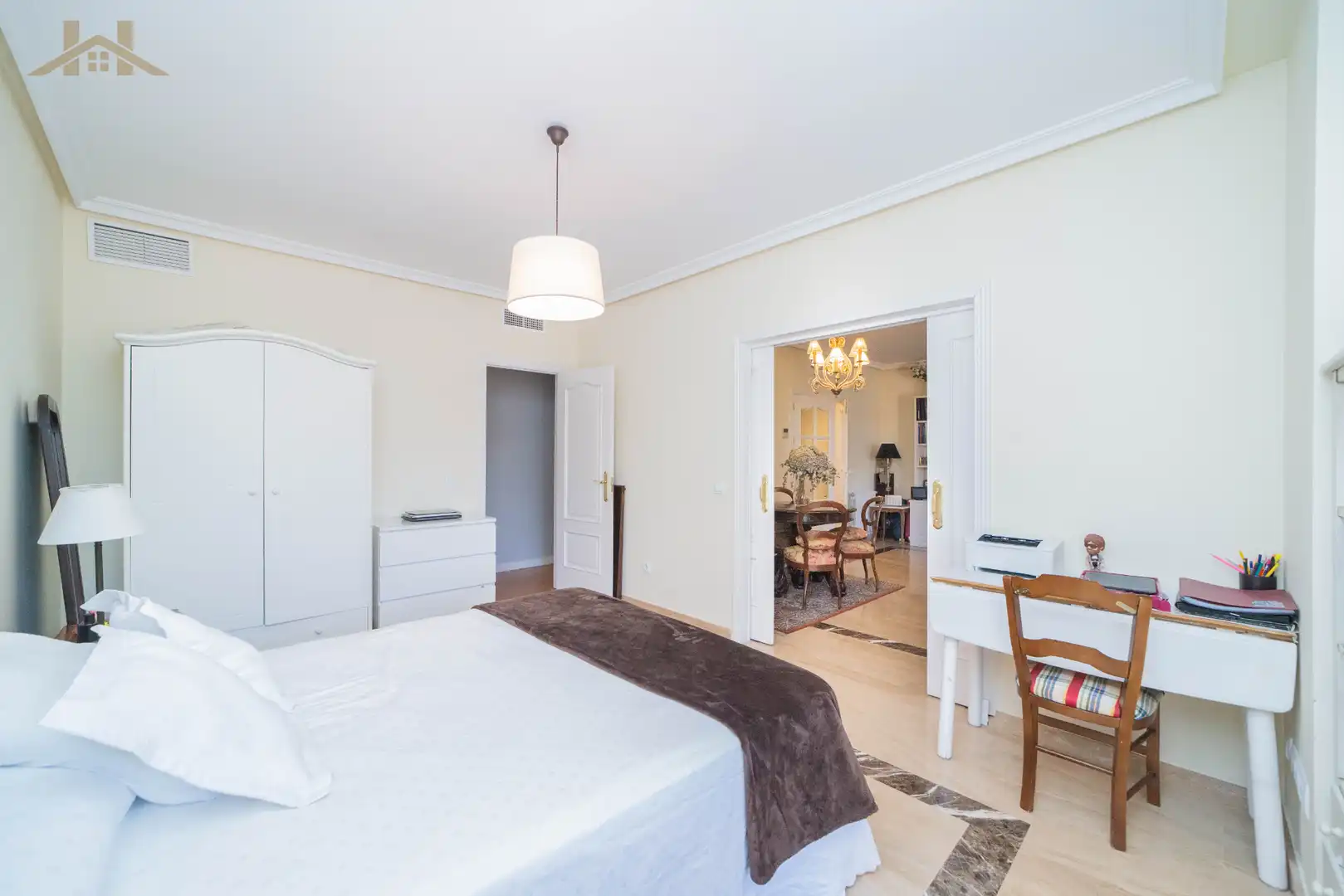 Habitación de Planta baja en venta en Majadahonda con Aire acondicionado, Calefacción y Jardín privado