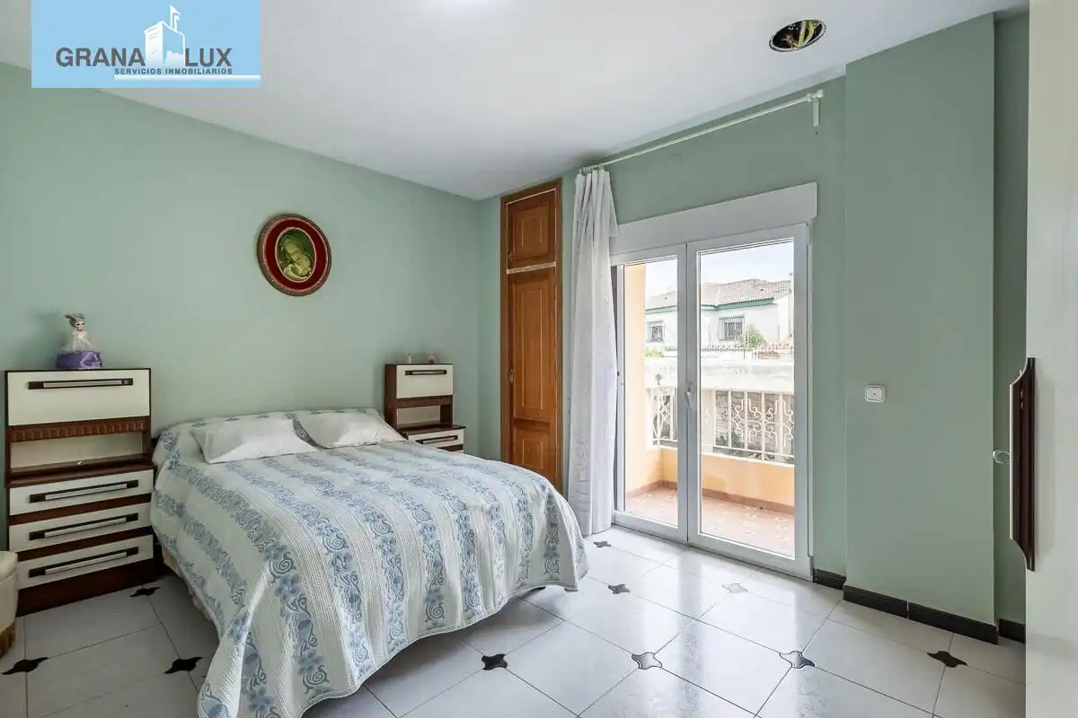 Chalet con terraza en venta en Calle de la Reina Mora, imagen 33