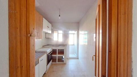 Foto 4 de Pis en venda a Calle Junceda, Mercat, Rubí