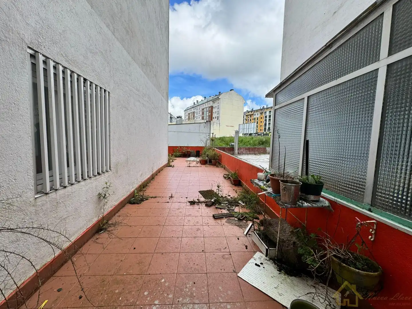 Vista exterior de Piso en venta en Lugo con Calefacción, Parquet y Terraza
