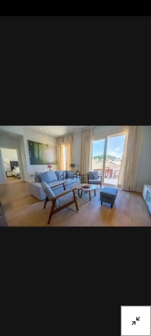 Sala d'estar de Pis de lloguer en Málaga amb Moblat