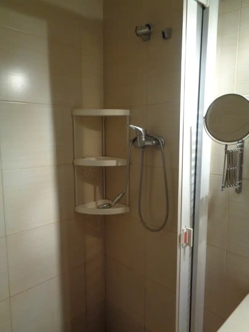 Baño de Planta baja en venta en Terrassa con Aire acondicionado, Calefacción y Horno