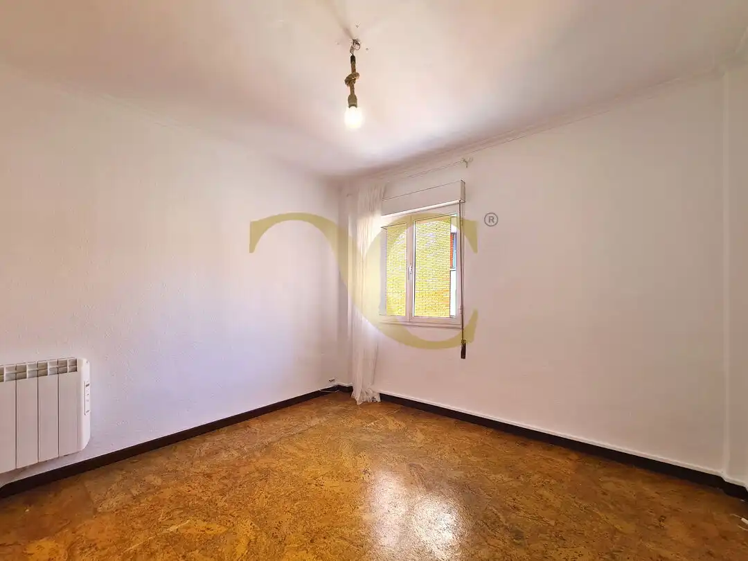 Habitación de Piso en venta en Gijón  con Calefacción, Jardín privado y Terraza