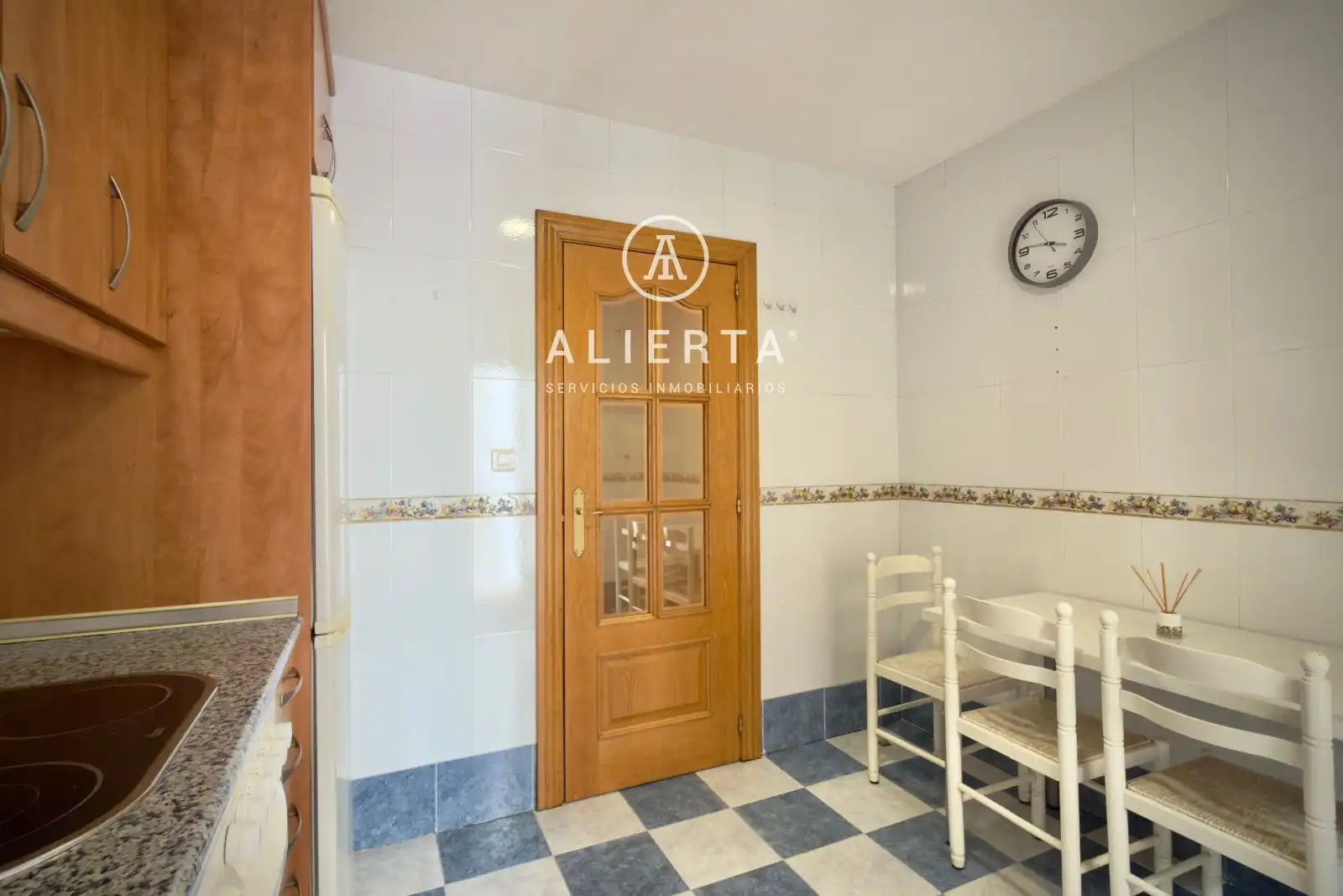 Piso de alquiler en Pizarro, Doctor Cerrada