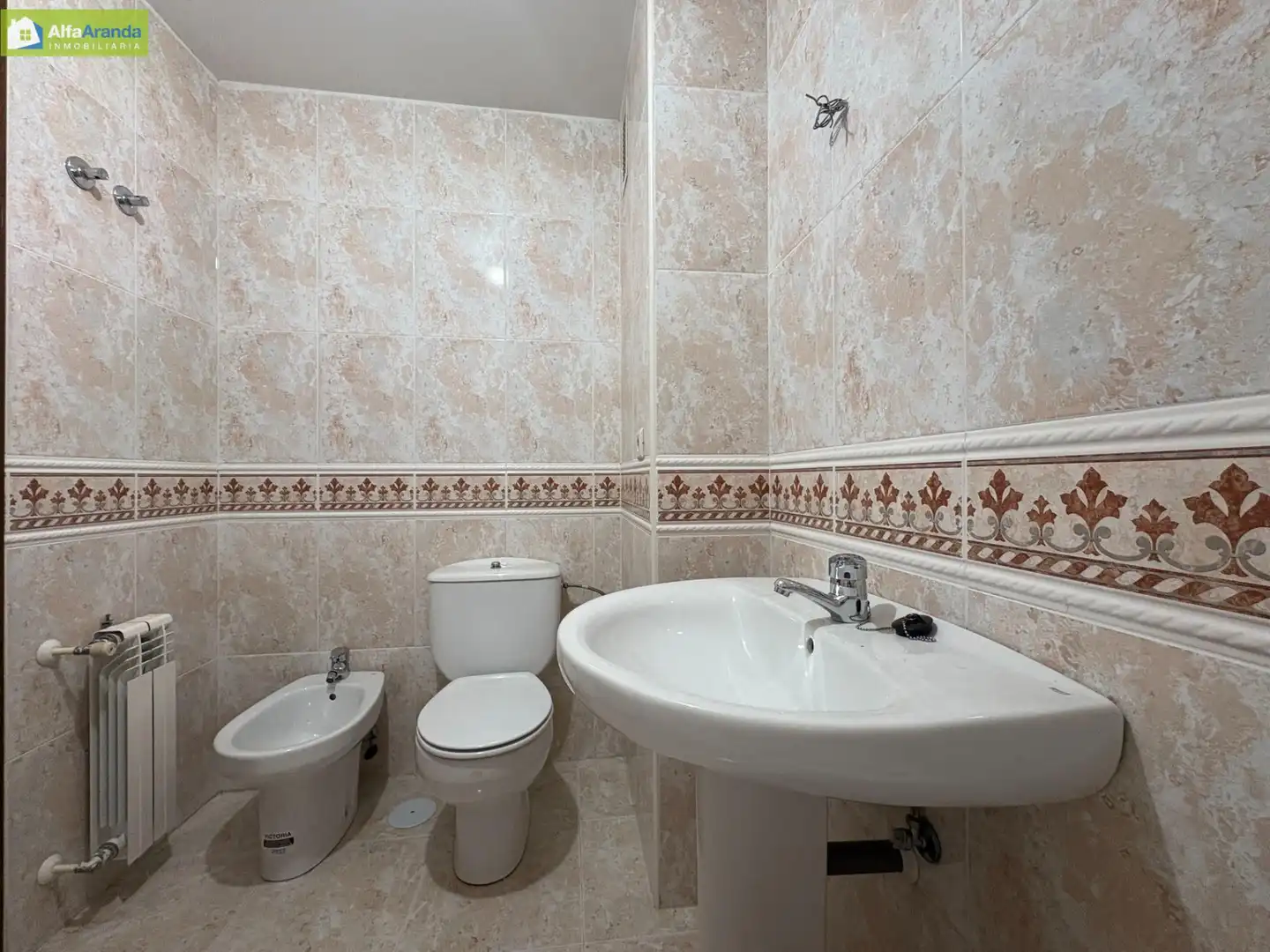 Bathroom of Flat for sale in Aranda de Duero  with Heating, Parquet flooring and Terrace