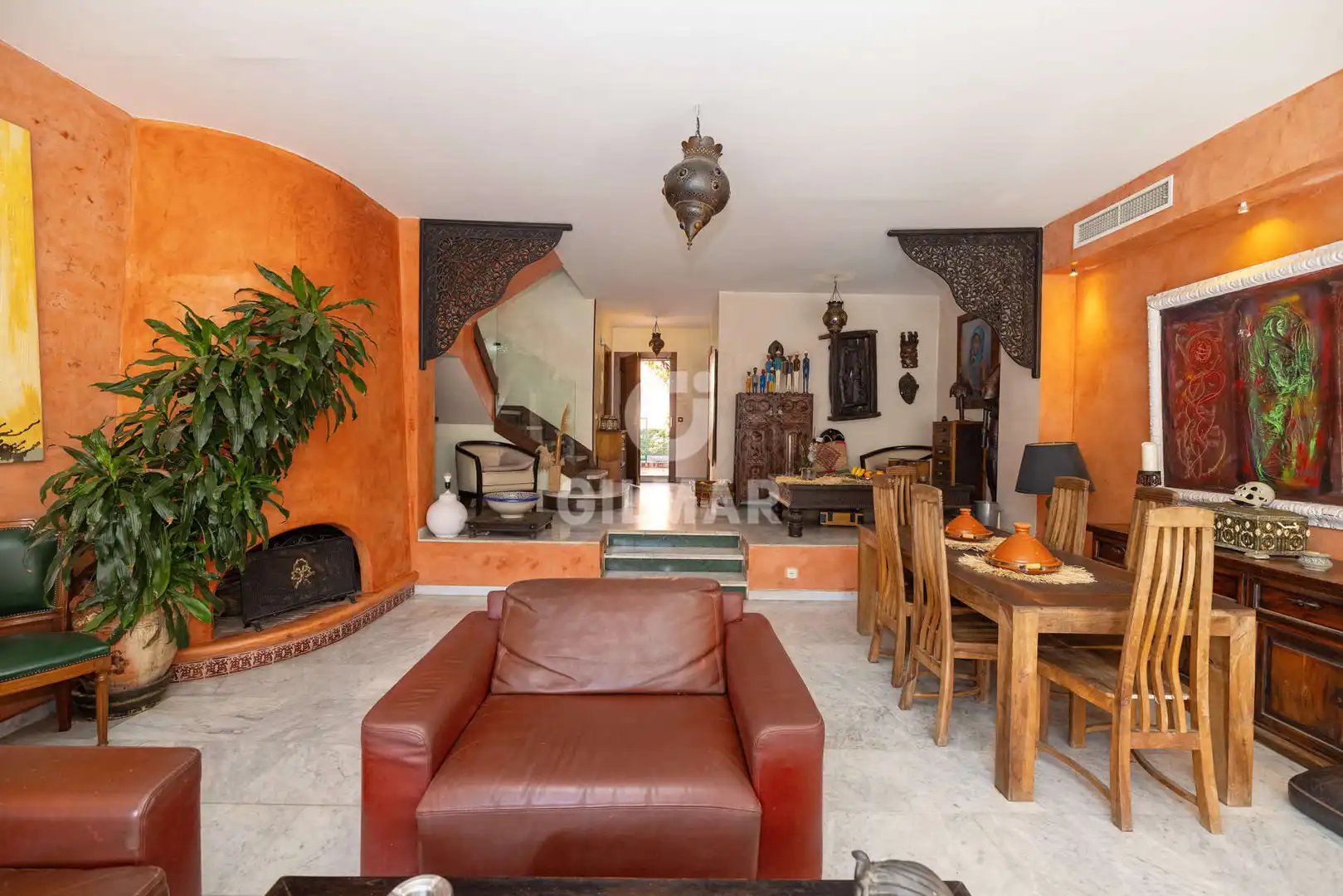 Sala d'estar de Casa adosada en venda en Estepona amb Calefacció i Jardí privat