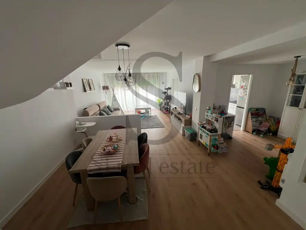 Sala de estar de Casa adosada en venta en Calafell con Calefacción, Jardín privado y Parquet