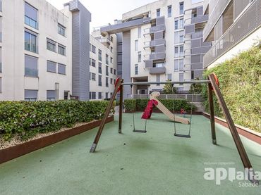 Piso con balcón en venta en Centre - Sant Oleguer