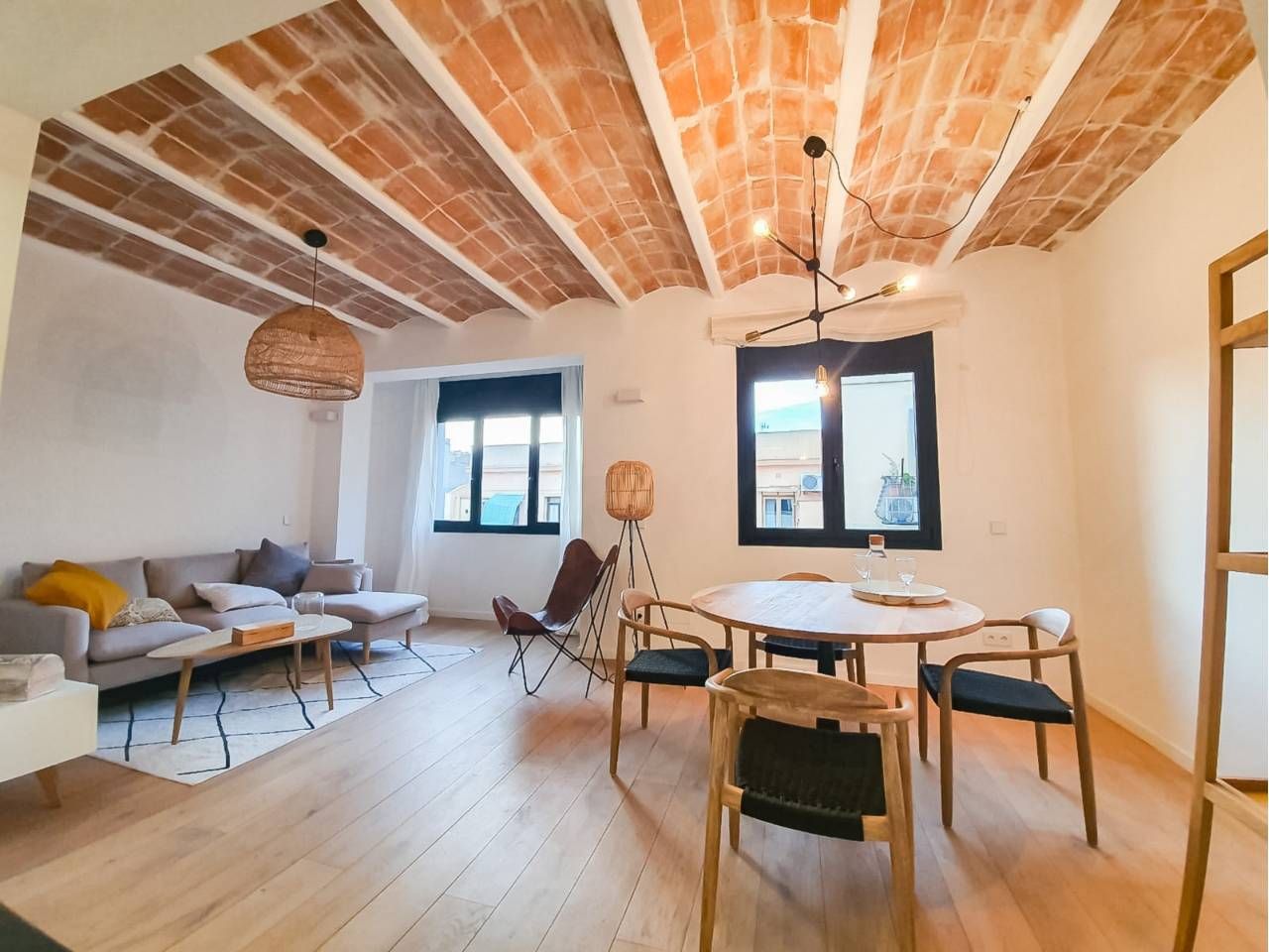 Flat to rent in Calle PIQUER, El Poble Sec - Parc de Montjuïc