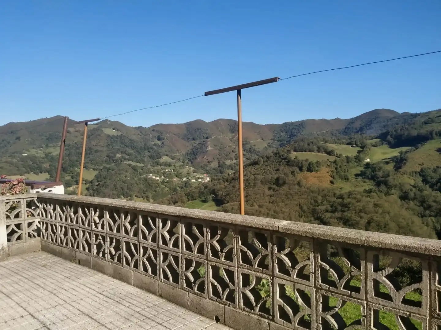 Terrasse von Einfamilien-Reihenhaus zum Verkauf in Langreo mit Heizung, Parkett und Terrasse